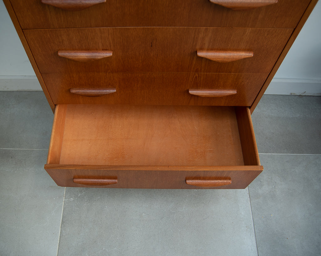 Mid Century Tallboy / Chest of Drawers