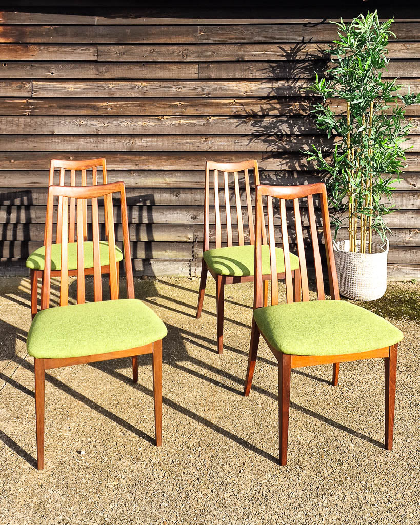 Mid Century Teak Dining Table & Chairs (x 4)