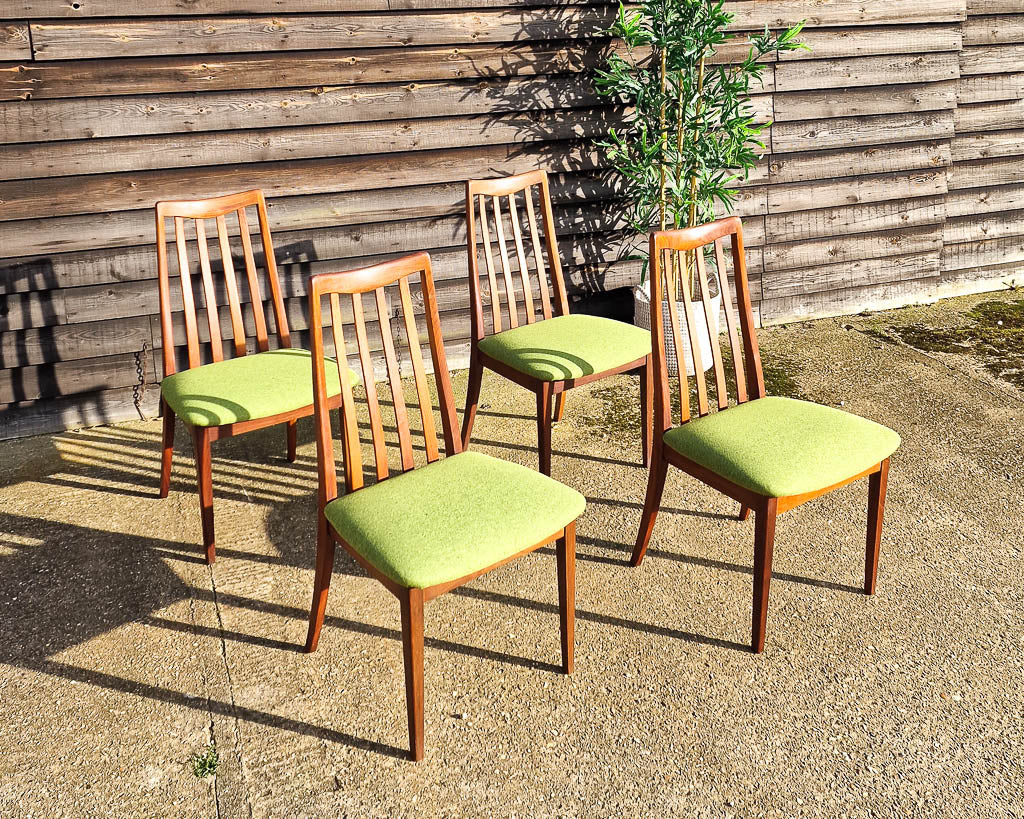 Mid Century Teak Dining Table & Chairs (x 4)