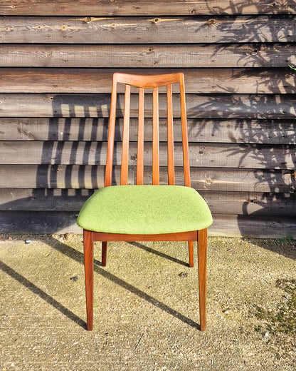 Mid Century Teak Dining Table & Chairs (x 4)