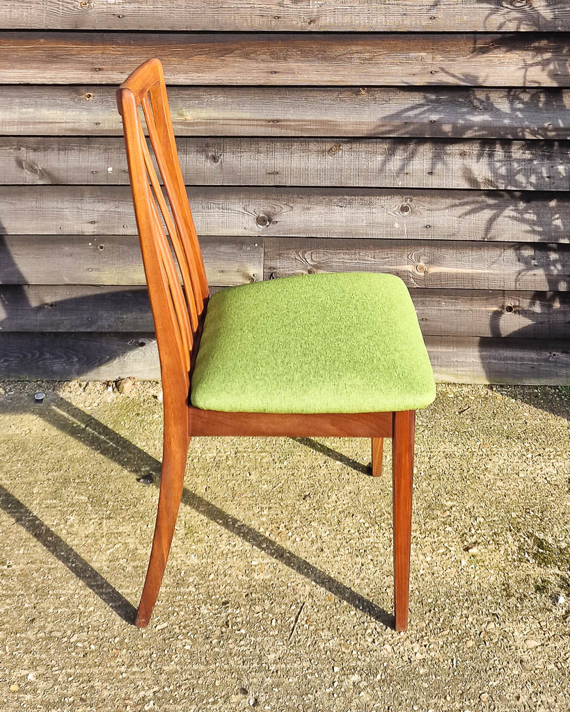 Mid Century Teak Dining Table & Chairs (x 4)