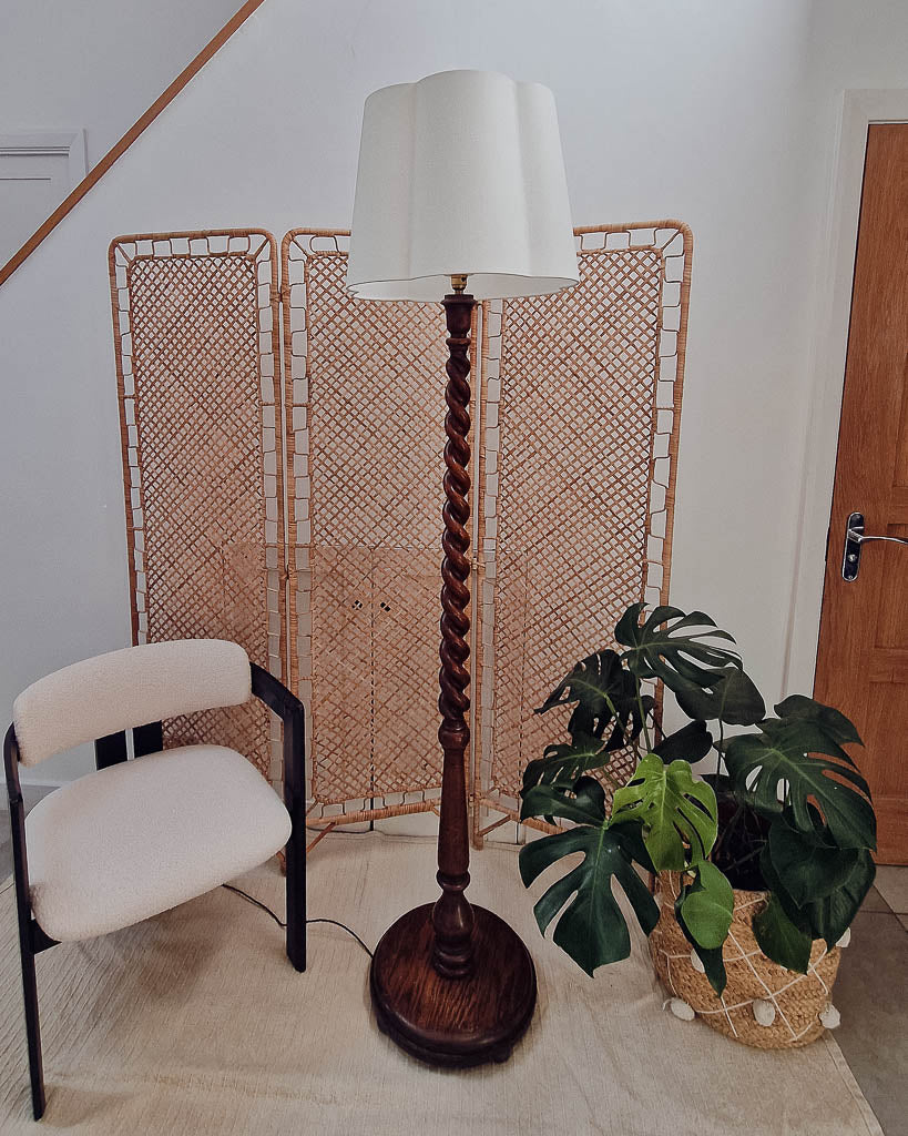 Vintage 1930s Oak Barley Twist Standard Floor Lamp inc. Shade