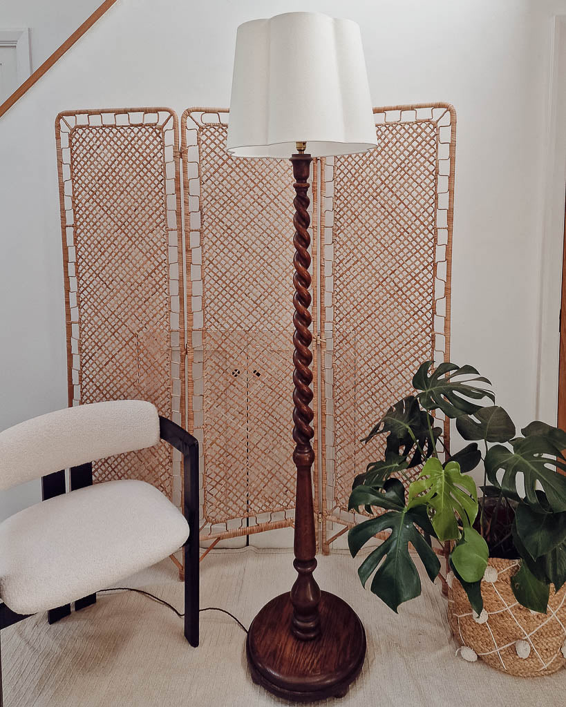 Vintage 1930s Oak Barley Twist Standard Floor Lamp inc. Shade