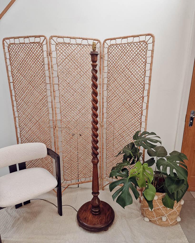 Vintage 1930s Oak Barley Twist Standard Floor Lamp inc. Shade