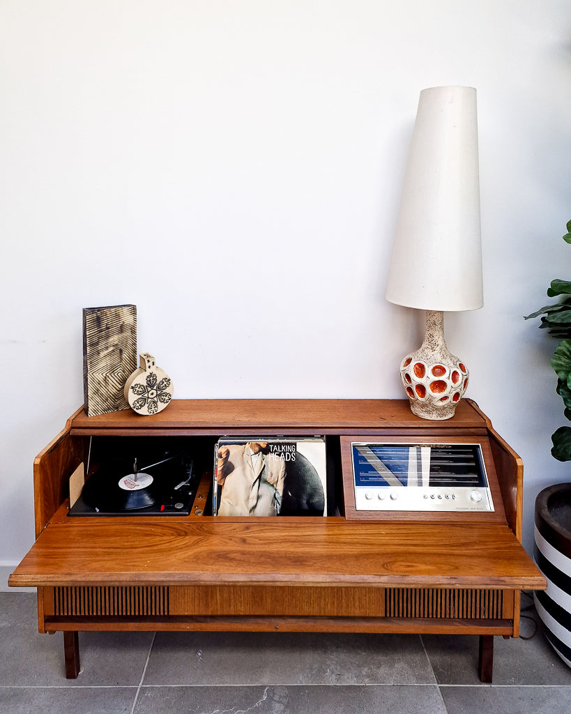 Mid Century Chalkware Table Lamp