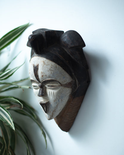 Antique African Wall Mounted Mask