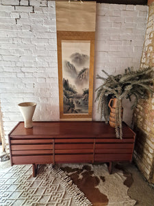 Mid Century Large Teak Sideboard / Chest of Drawers