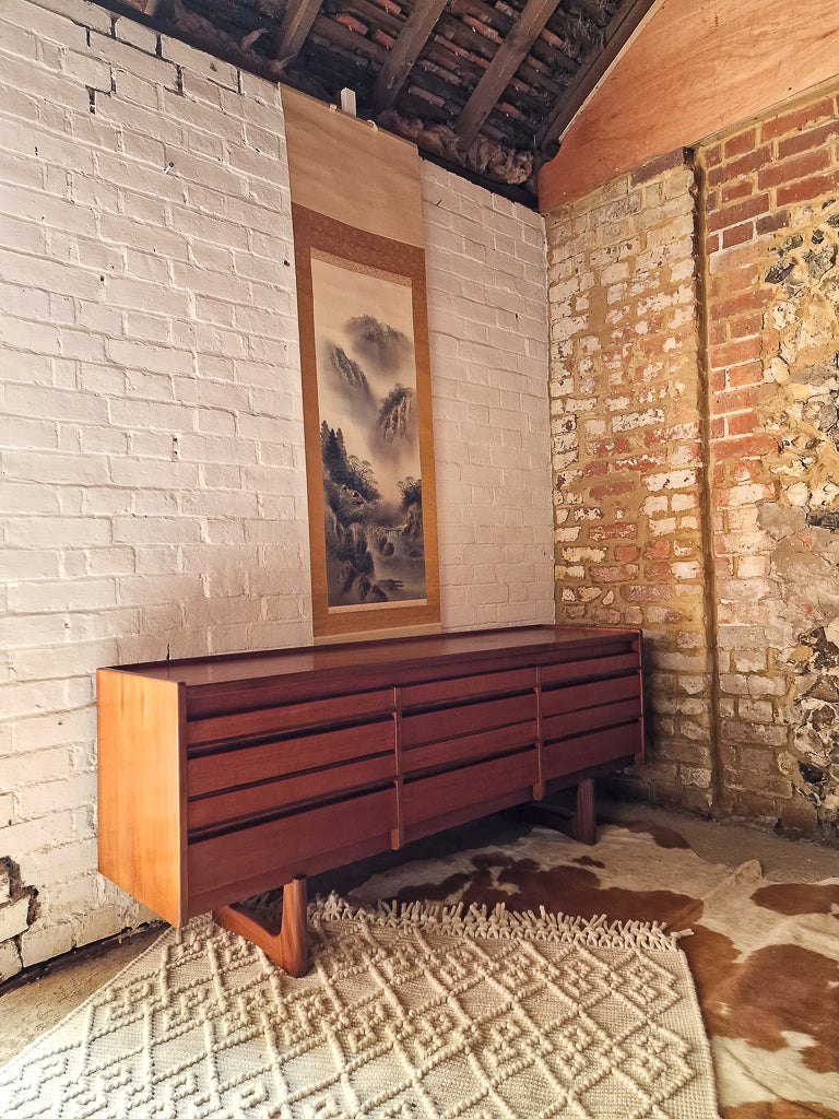Mid Century Large Teak Sideboard / Chest of Drawers