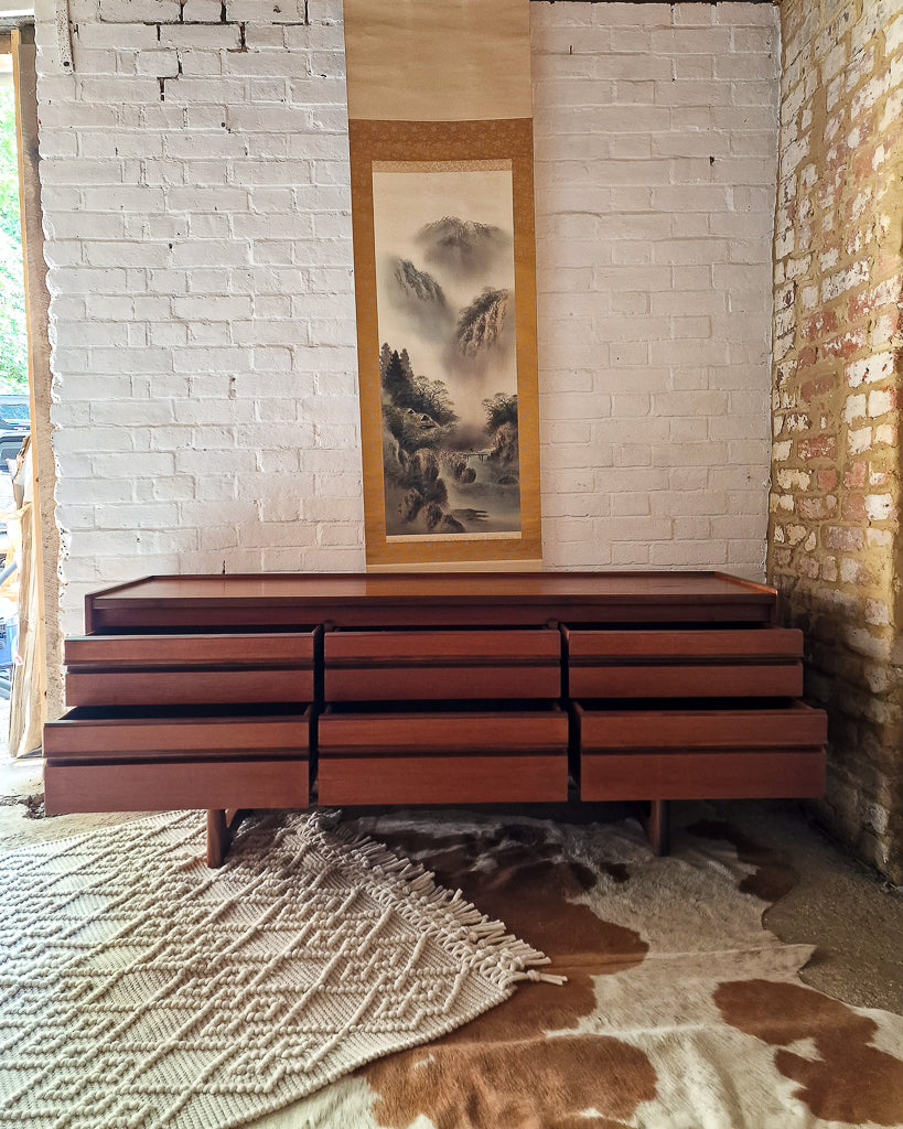 Mid Century Large Teak Sideboard / Chest of Drawers