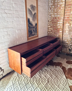 Mid Century Large Teak Sideboard / Chest of Drawers