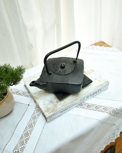 Japanese Square Cast Iron Teapot Bonjour Odori Collection With Trivet