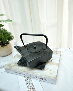 Japanese Square Cast Iron Teapot Bonjour Odori Collection With Trivet
