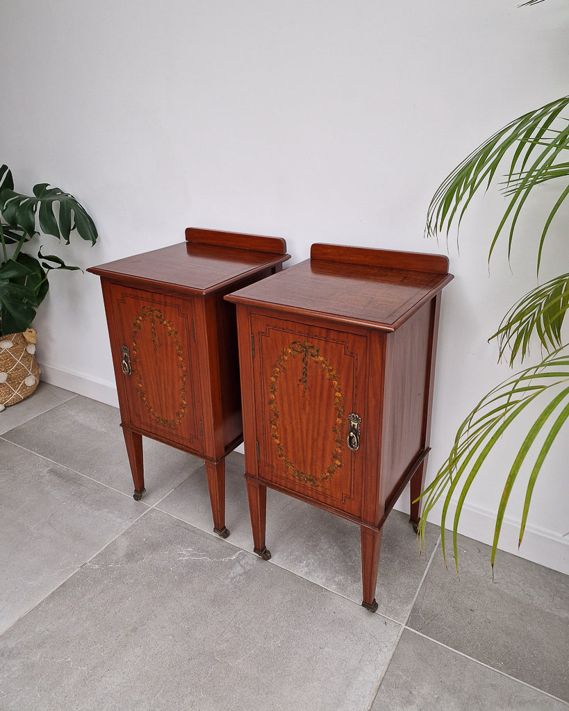 Vintage Edwardian Mahogany Bedside Tables / Cabinets