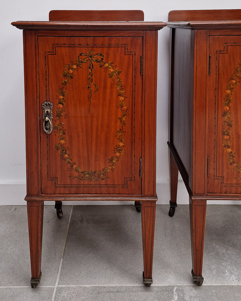 Vintage Edwardian Mahogany Bedside Tables / Cabinets