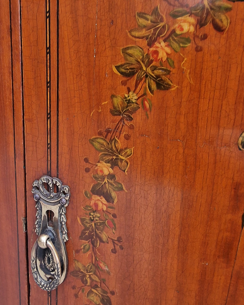 Vintage Edwardian Mahogany Bedside Tables / Cabinets