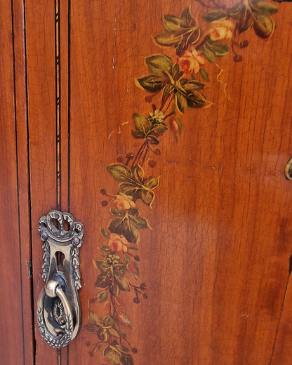 Vintage Edwardian Mahogany Bedside Tables / Cabinets