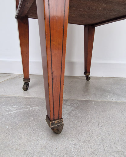 Vintage Edwardian Mahogany Bedside Tables / Cabinets