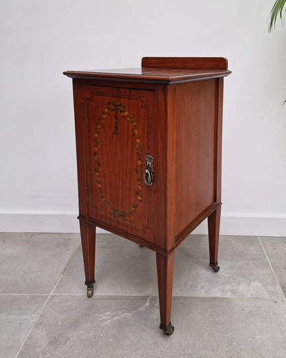 Vintage Edwardian Mahogany Bedside Tables / Cabinets