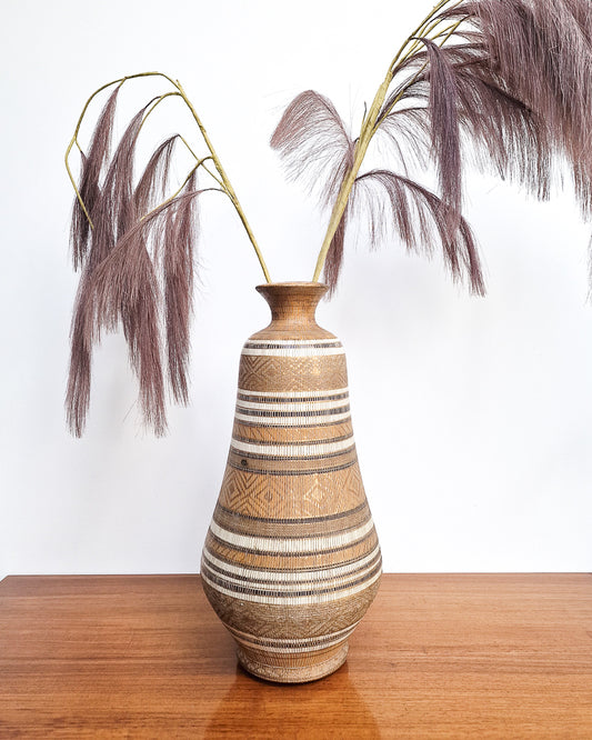 Large Italian ceramic floor vase with textured pattern, vintage mid century statement vase in excellent condition with no chips or cracks