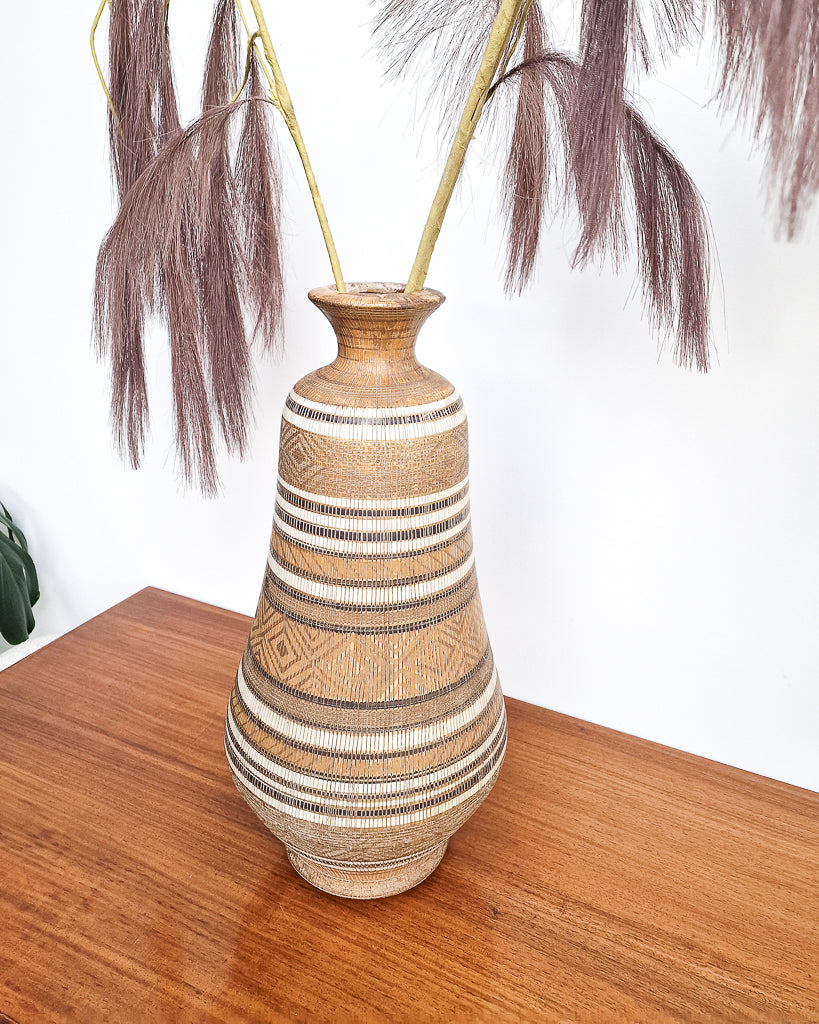 Large Italian ceramic floor vase with textured pattern, vintage mid century statement vase in excellent condition with no chips or cracks