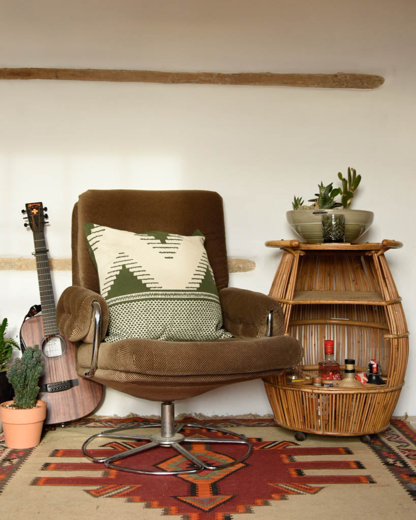 Mid Century Retro Swivel Chair