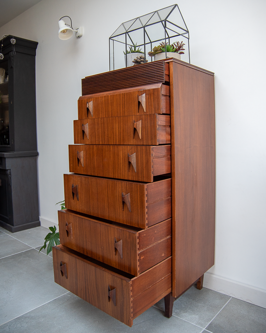 Mid Century Chest of Drawers