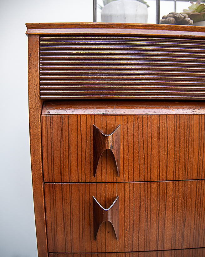 Mid Century Chest of Drawers