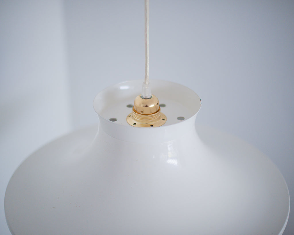 Danish Plug & Hang Pendant Light (Cream)