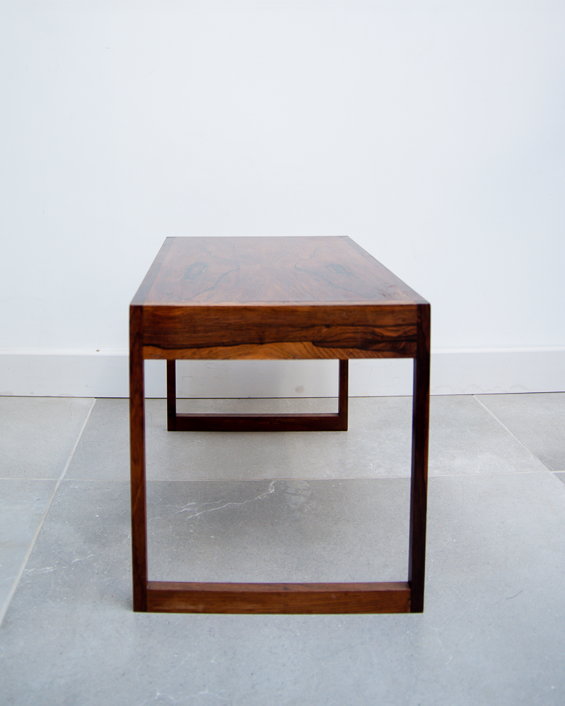 Mid Century Rosewood Nesting Tables