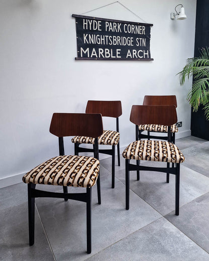 Mid Century Teak Dining Table & Chairs (x 4)