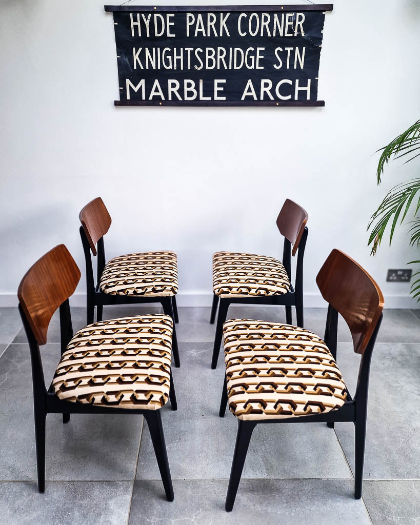 Mid Century Teak Dining Table & Chairs (x 4)