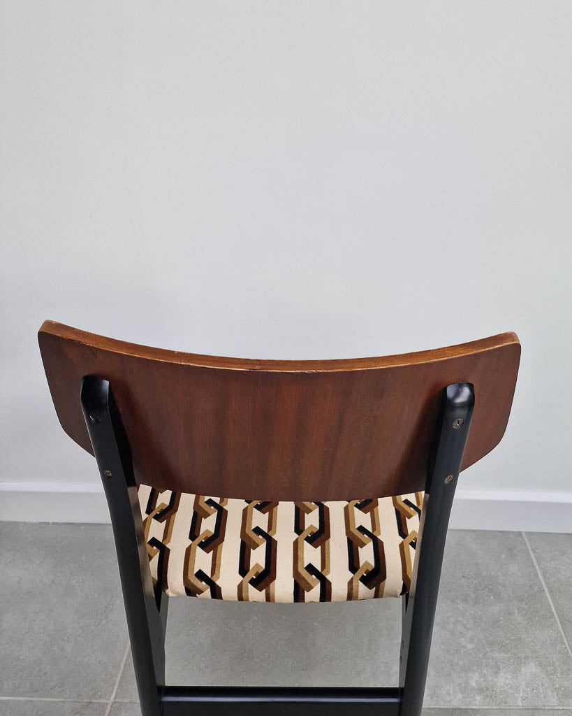 Mid Century Teak Dining Table & Chairs (x 4)