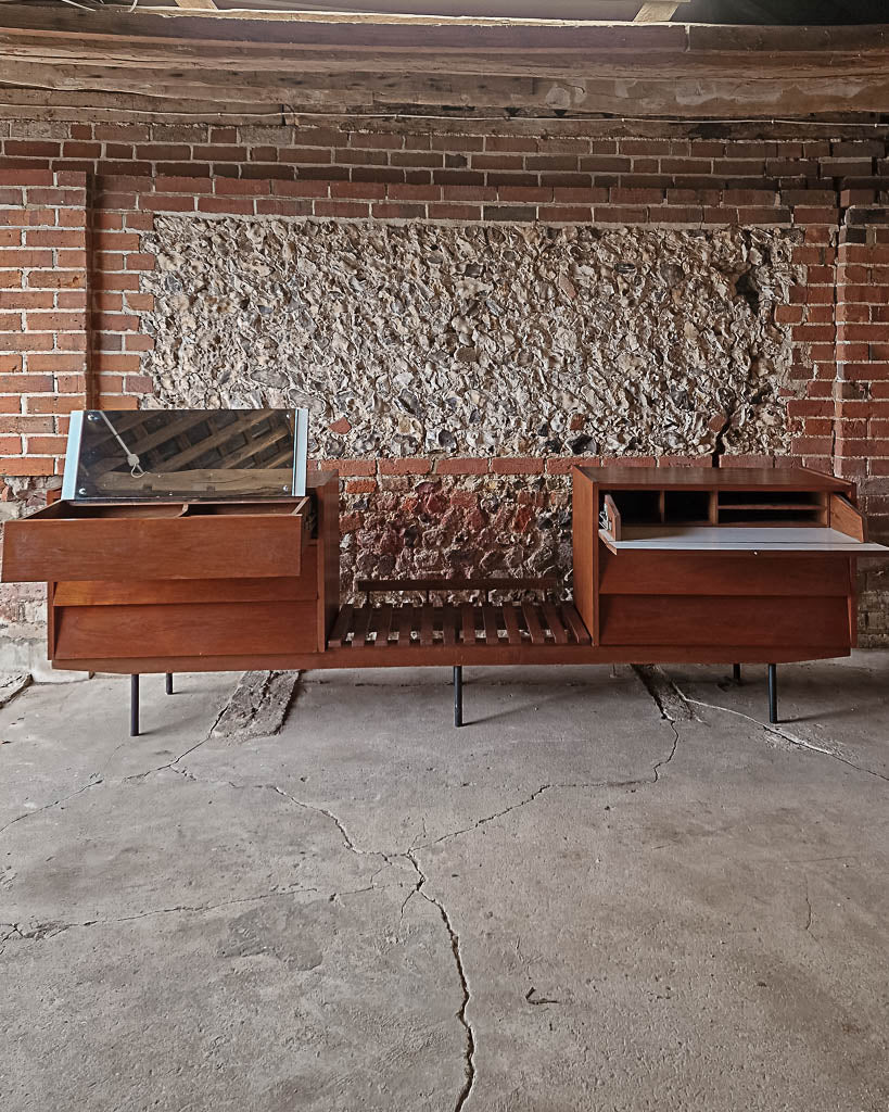 Mid Century Double Chest of Drawers (inc. Luggage Rack