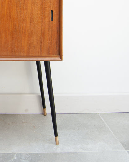 Mid Century LP / Vinyl Record Cabinet (Walnut)