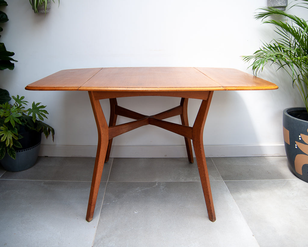 Mid Century Oak Dining Table & Chairs (x 4)