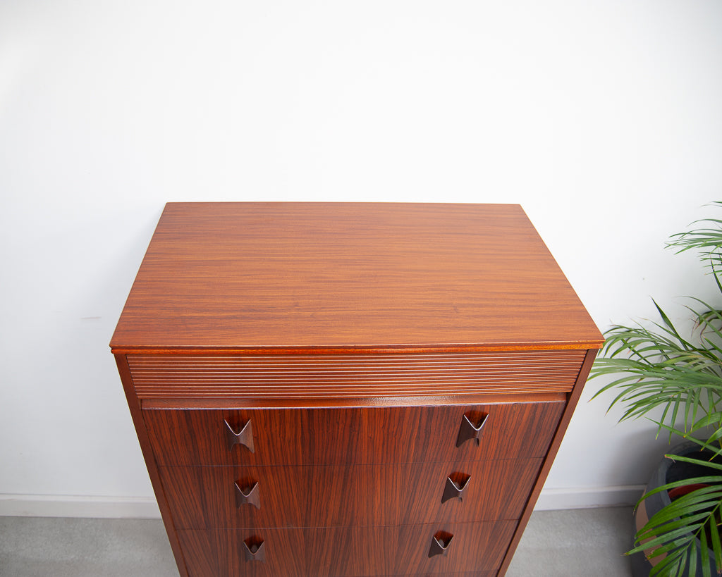 Mid Century Chest of Drawers (EoN)