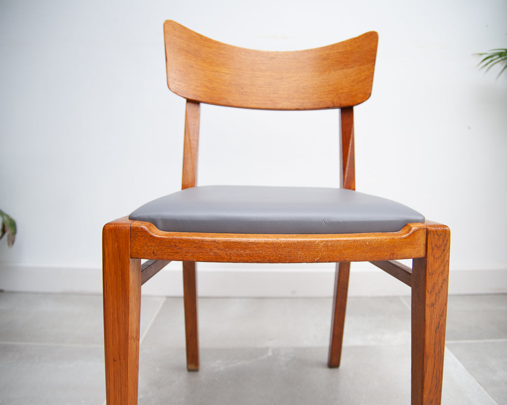 Mid Century Oak Dining Table & Chairs (x 4)